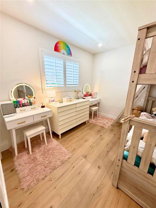 Active With Contract: $1,155,000 (4 beds, 2 baths, 1988 Square Feet)