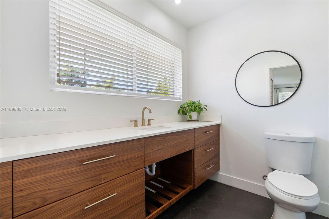 En Renta: $7,900 (3 camas, 2 baños, 2124 Pies cuadrados)