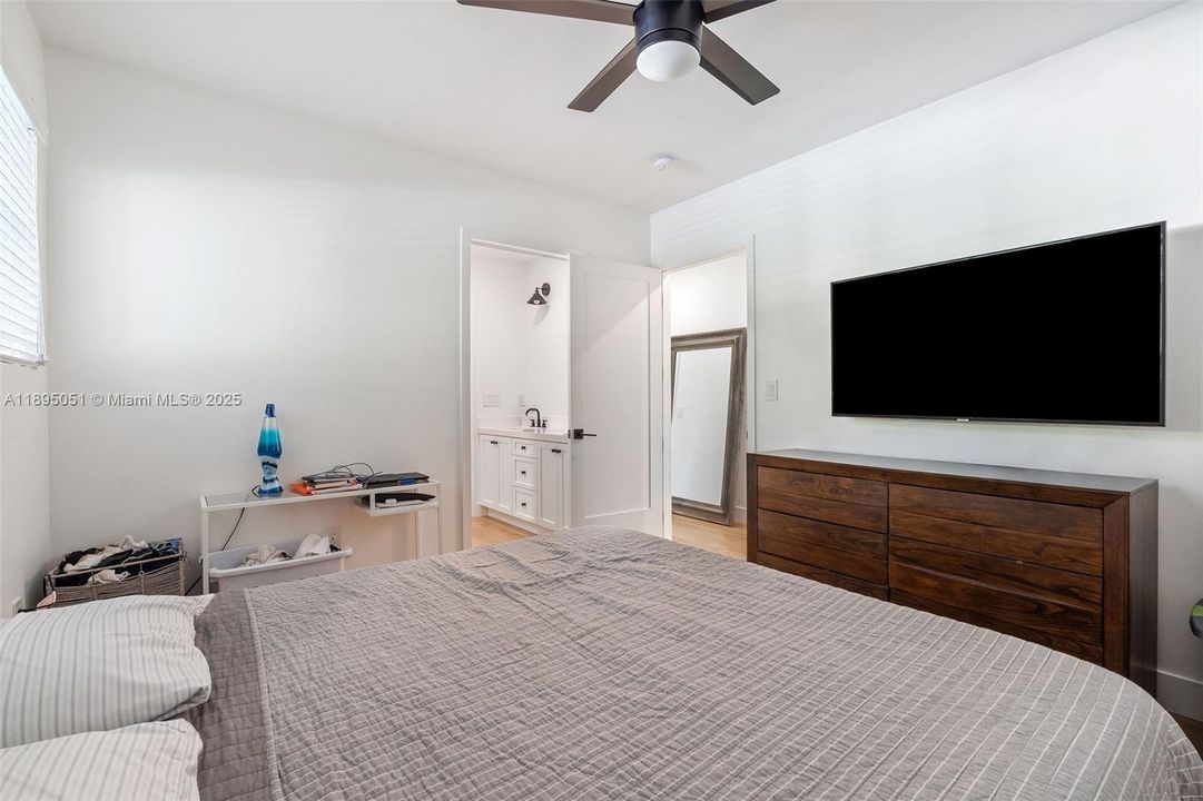 En Renta: $7,900 (3 camas, 2 baños, 2124 Pies cuadrados)