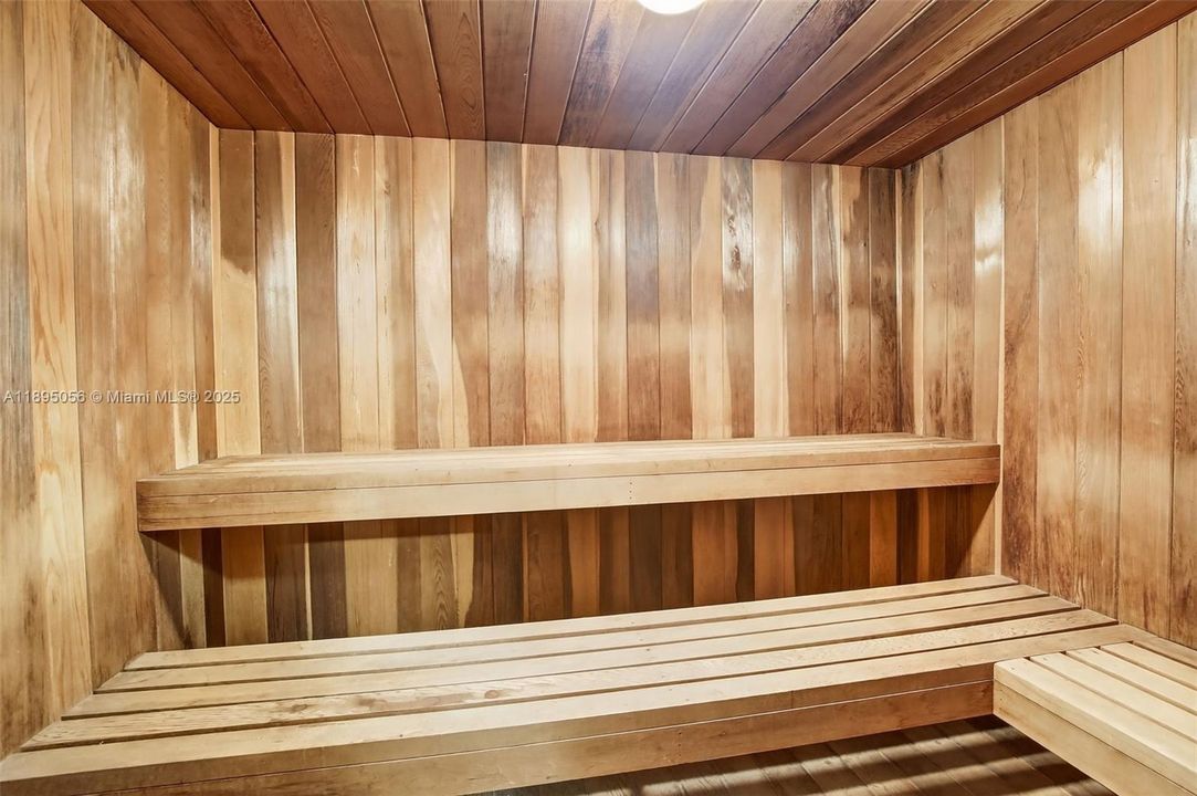 На продажу: $149,900 (1 спален, 1 ванн, 750 Квадратных фут)