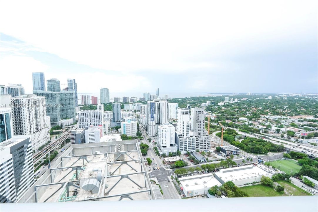 Recently Rented: $2,450 (1 beds, 1 baths, 783 Square Feet)