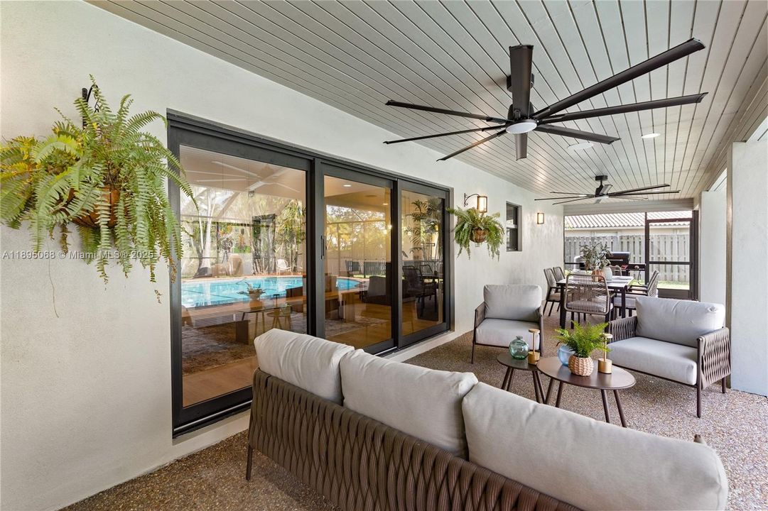 Active With Contract: $1,175,000 (4 beds, 3 baths, 2580 Square Feet)