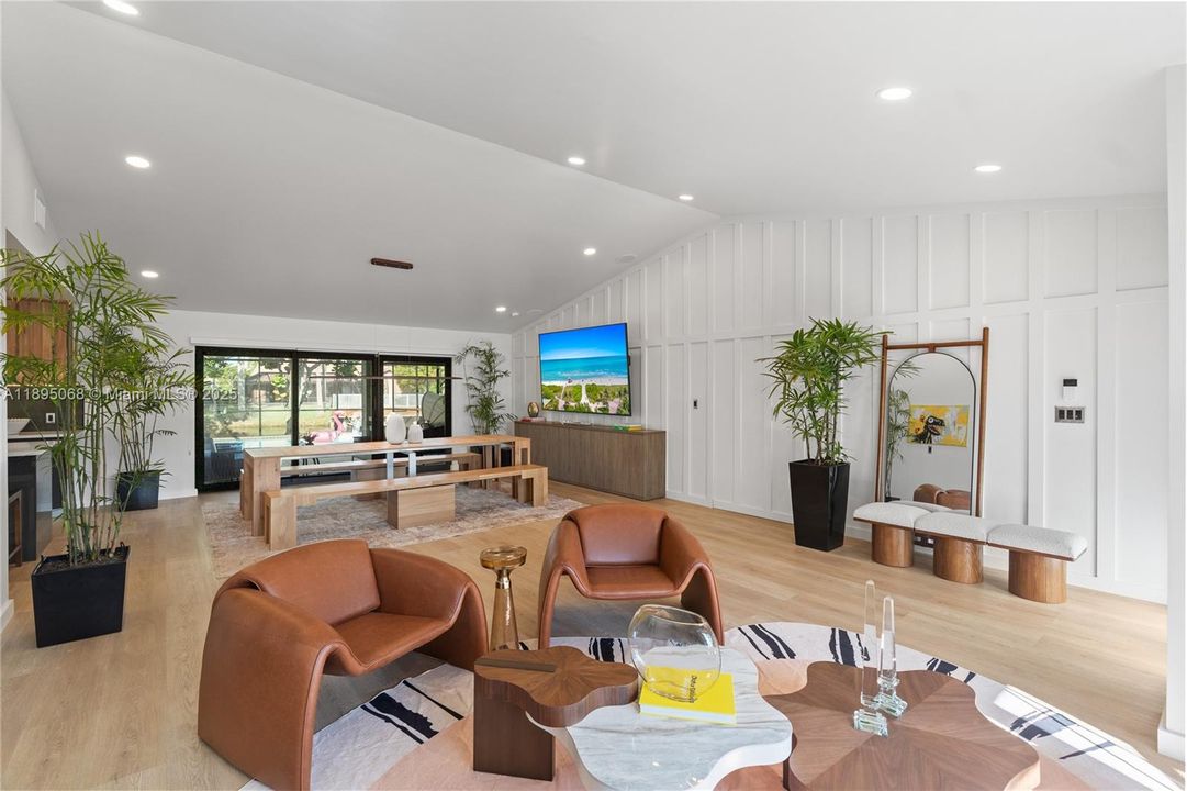 Active With Contract: $1,175,000 (4 beds, 3 baths, 2580 Square Feet)