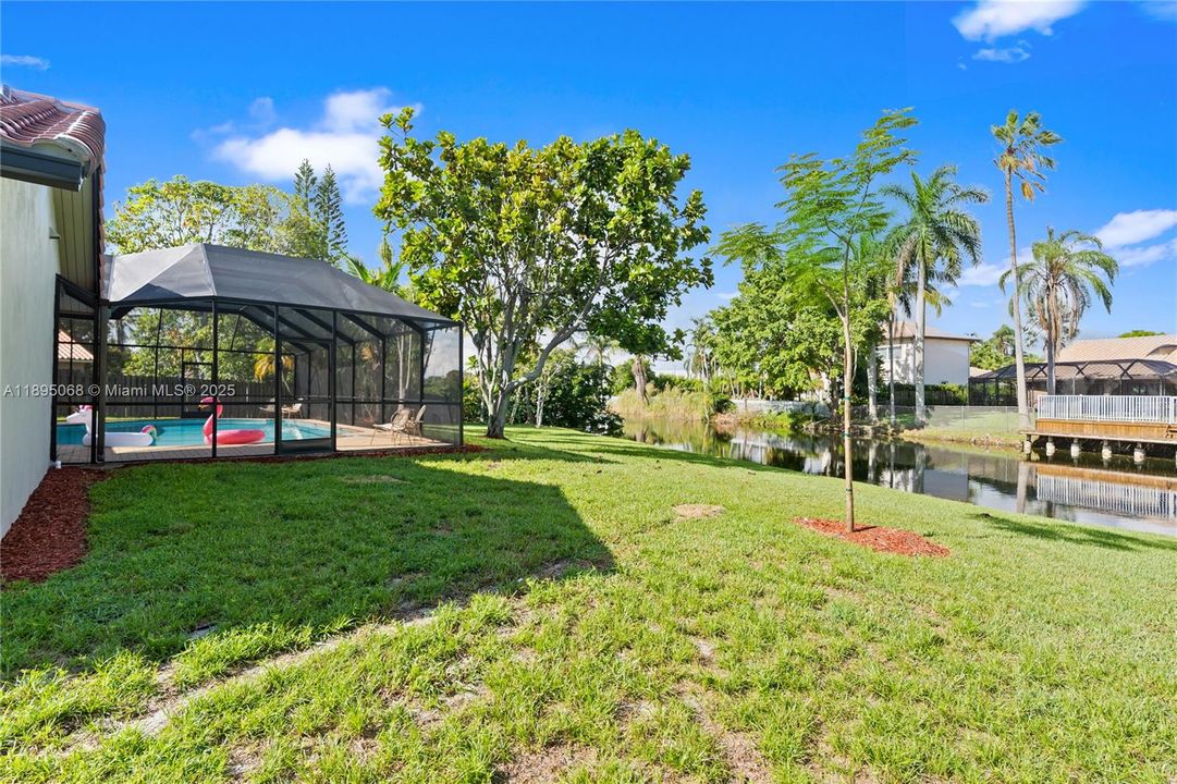 Active With Contract: $1,175,000 (4 beds, 3 baths, 2580 Square Feet)