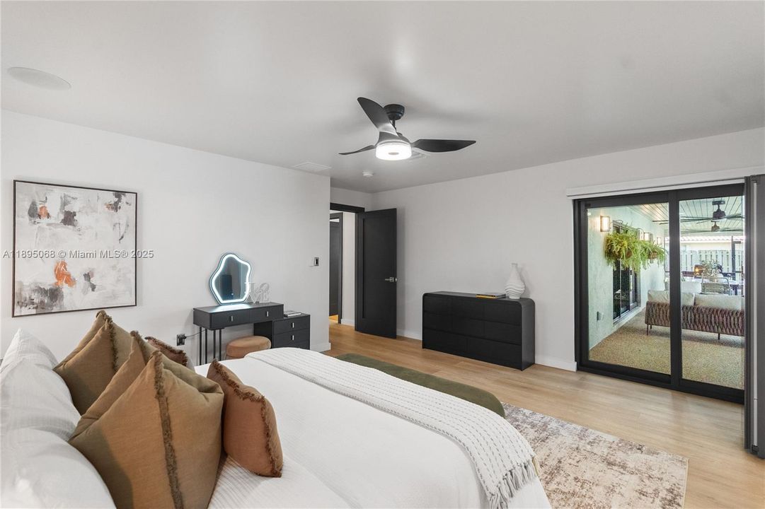 Active With Contract: $1,175,000 (4 beds, 3 baths, 2580 Square Feet)