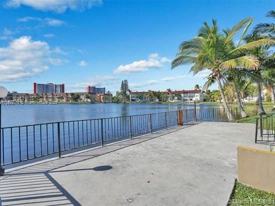 For Rent: $2,450 (3 beds, 2 baths, 1116 Square Feet)