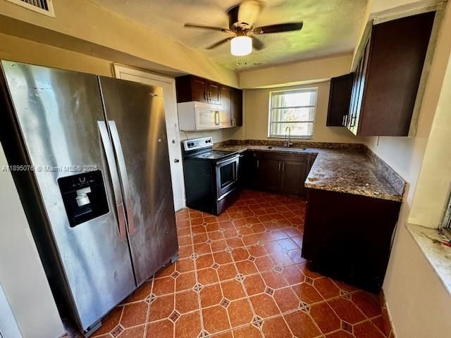 For Rent: $2,450 (3 beds, 2 baths, 1116 Square Feet)