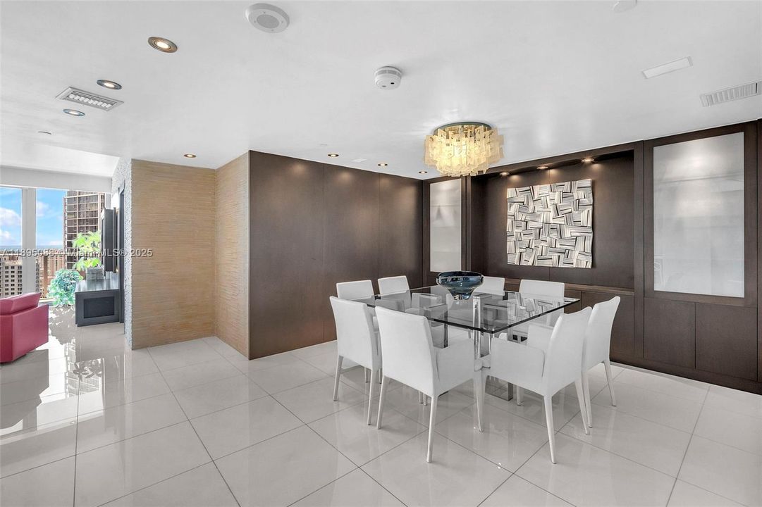 Недавно арендовано: $8,000 (2 спален, 2 ванн, 1500 Квадратных фут)