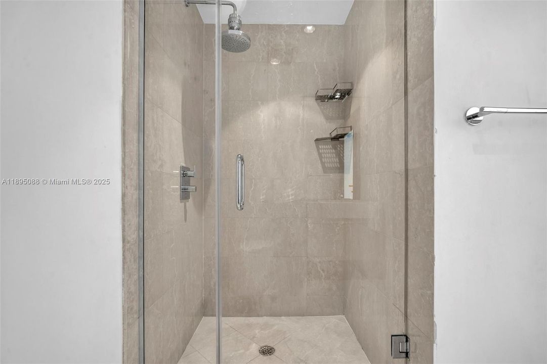 Недавно арендовано: $8,000 (2 спален, 2 ванн, 1500 Квадратных фут)