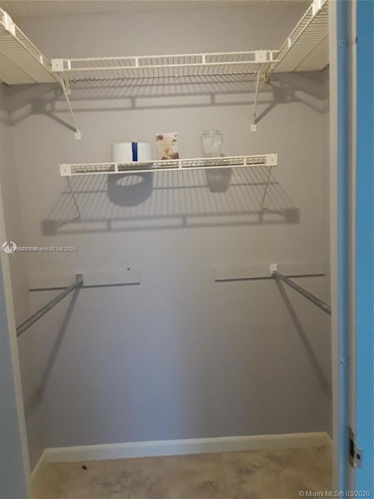 Recently Rented: $1,800 (1 beds, 1 baths, 924 Square Feet)