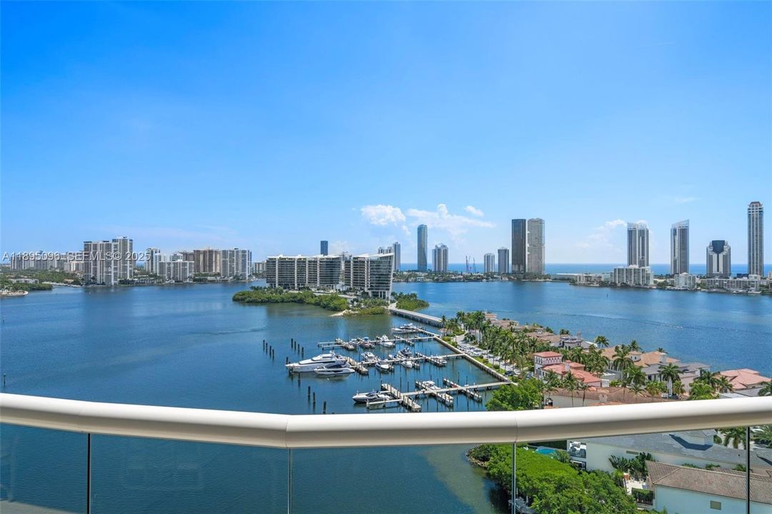 For Sale: $3,975,000 (4 beds, 3 baths, 3528 Square Feet)