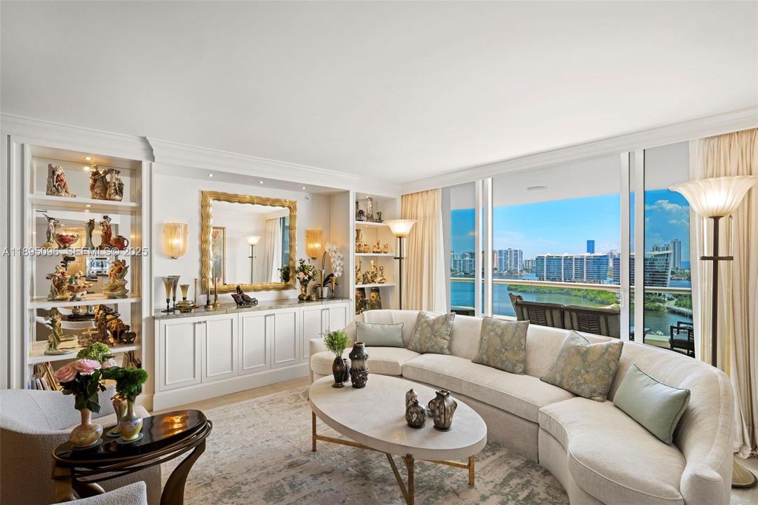 For Sale: $3,975,000 (4 beds, 3 baths, 3528 Square Feet)