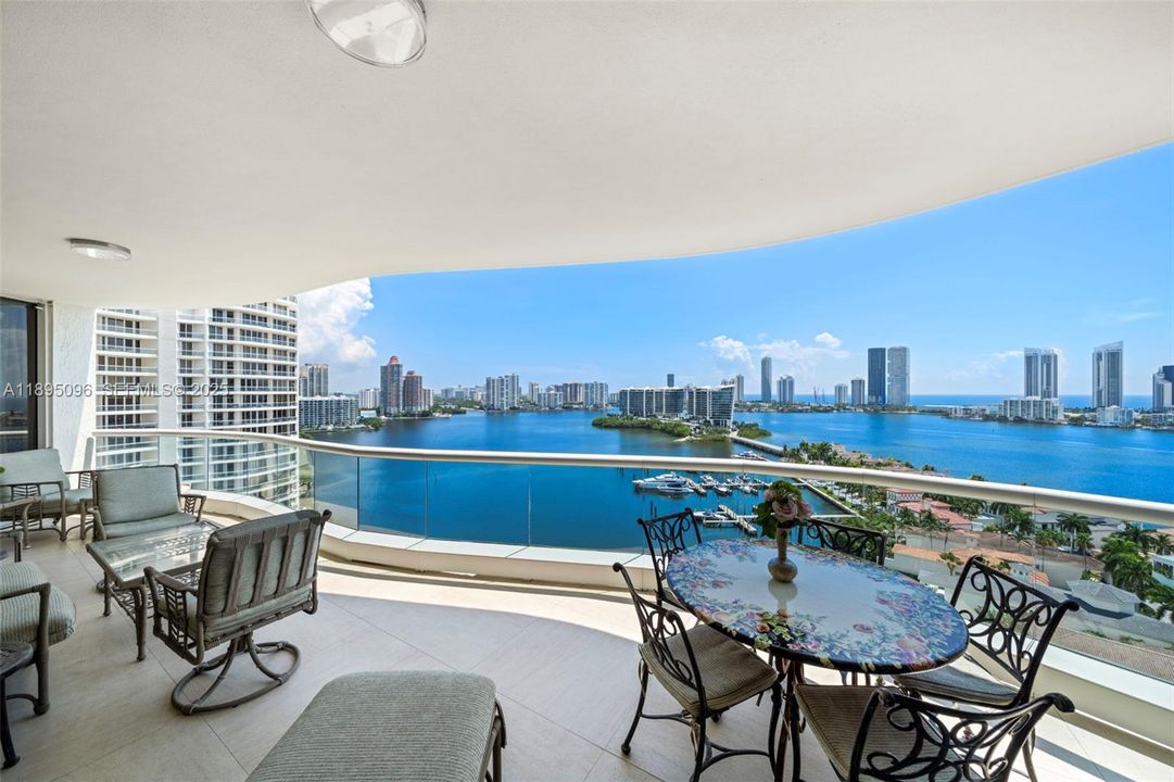 For Sale: $3,975,000 (4 beds, 3 baths, 3528 Square Feet)