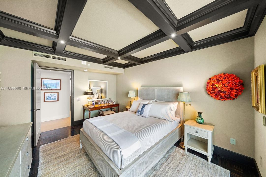 For Sale: $3,975,000 (4 beds, 3 baths, 3528 Square Feet)