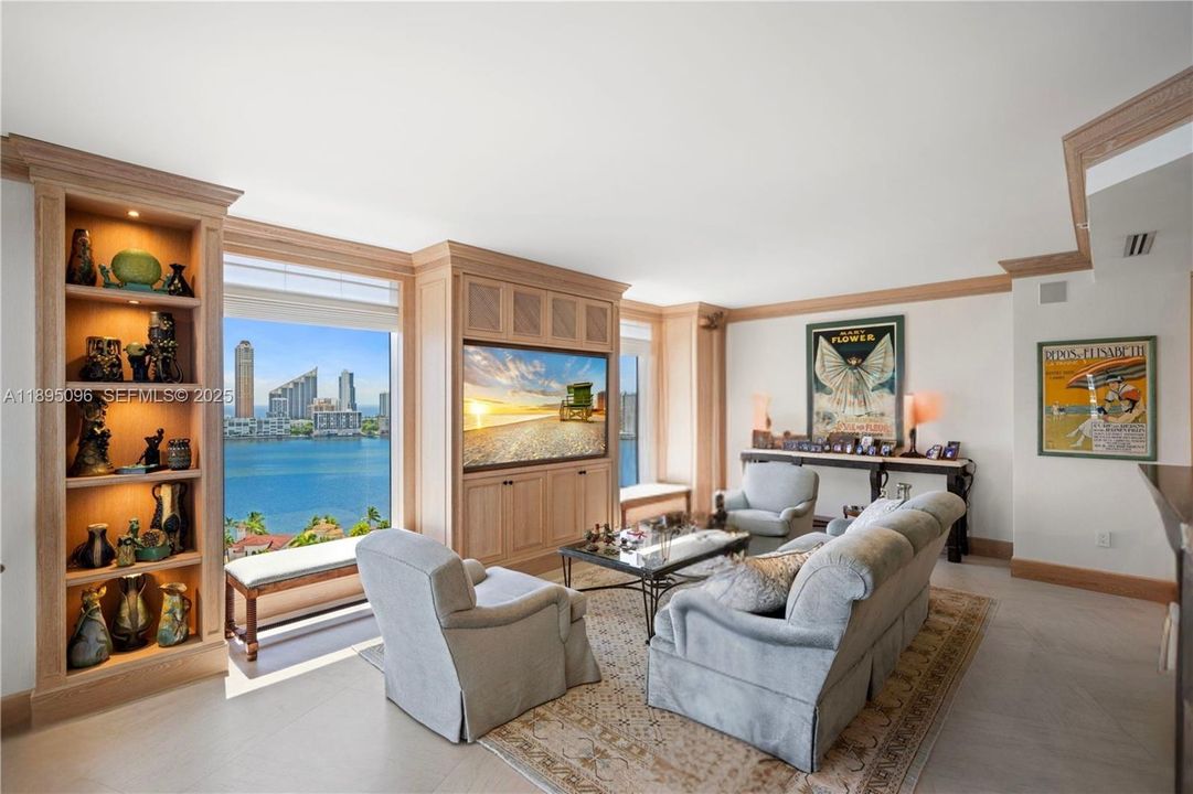 For Sale: $3,975,000 (4 beds, 3 baths, 3528 Square Feet)