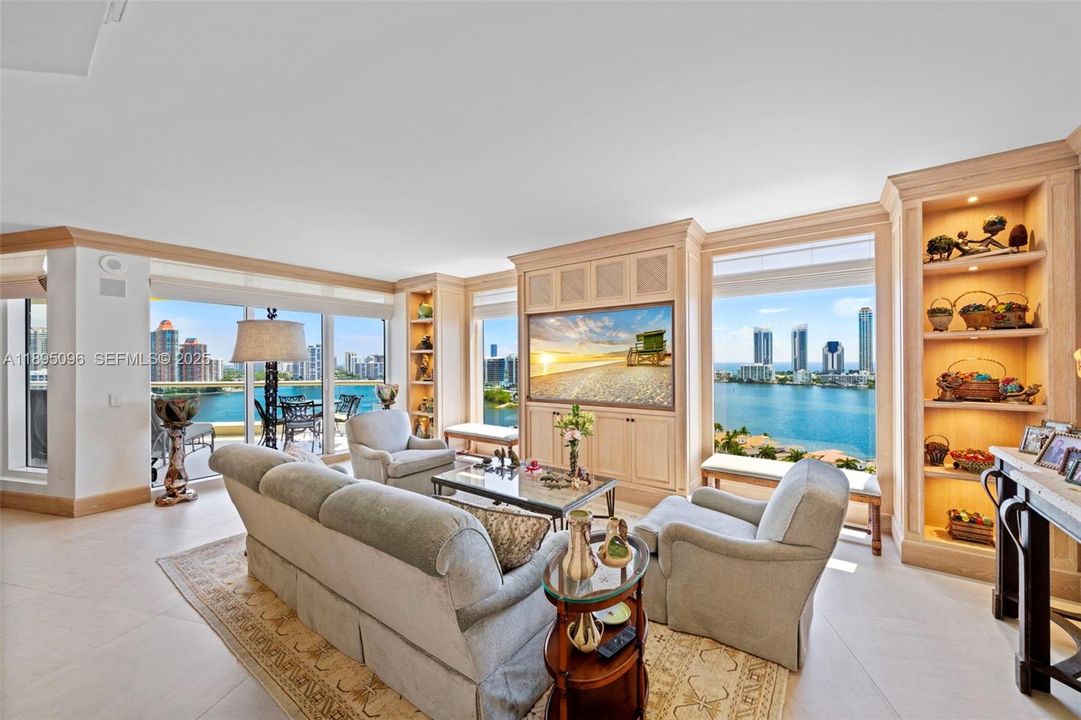 For Sale: $3,975,000 (4 beds, 3 baths, 3528 Square Feet)