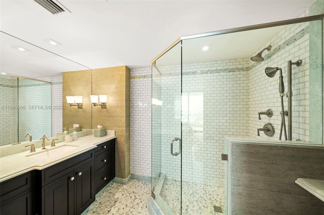 For Sale: $3,975,000 (4 beds, 3 baths, 3528 Square Feet)