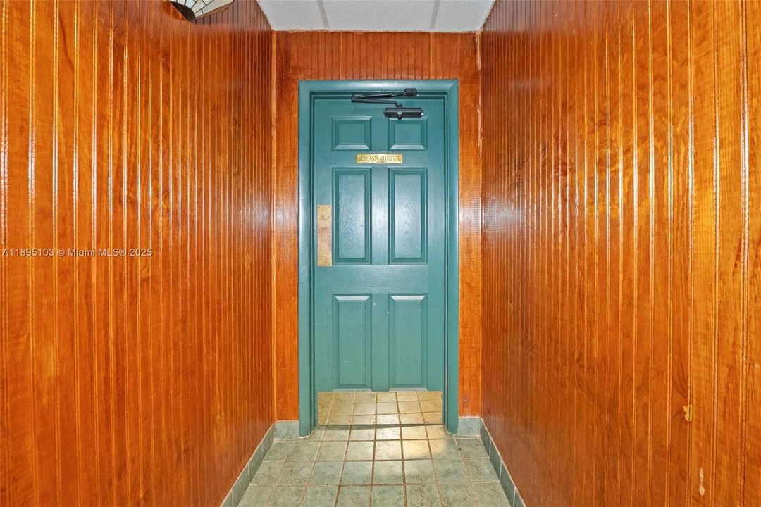 На продажу: $1,110,000 (0 спален, 0 ванн, 0 Квадратных фут)