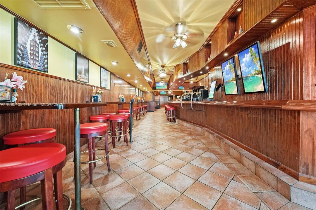 На продажу: $1,110,000 (0 спален, 0 ванн, 0 Квадратных фут)