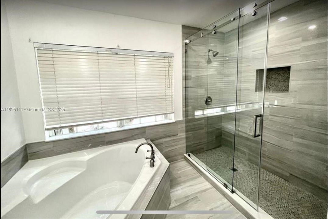 Недавно арендовано: $4,800 (4 спален, 2 ванн, 2500 Квадратных фут)