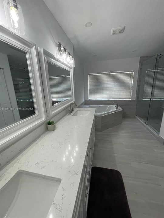 Недавно арендовано: $4,800 (4 спален, 2 ванн, 2500 Квадратных фут)