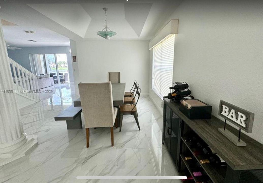 Недавно арендовано: $4,800 (4 спален, 2 ванн, 2500 Квадратных фут)