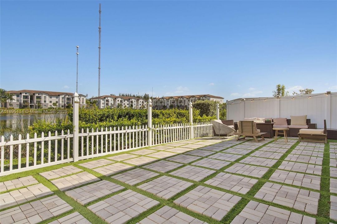 待售: $575,000 (3 贝兹, 2 浴室, 1595 平方英尺)