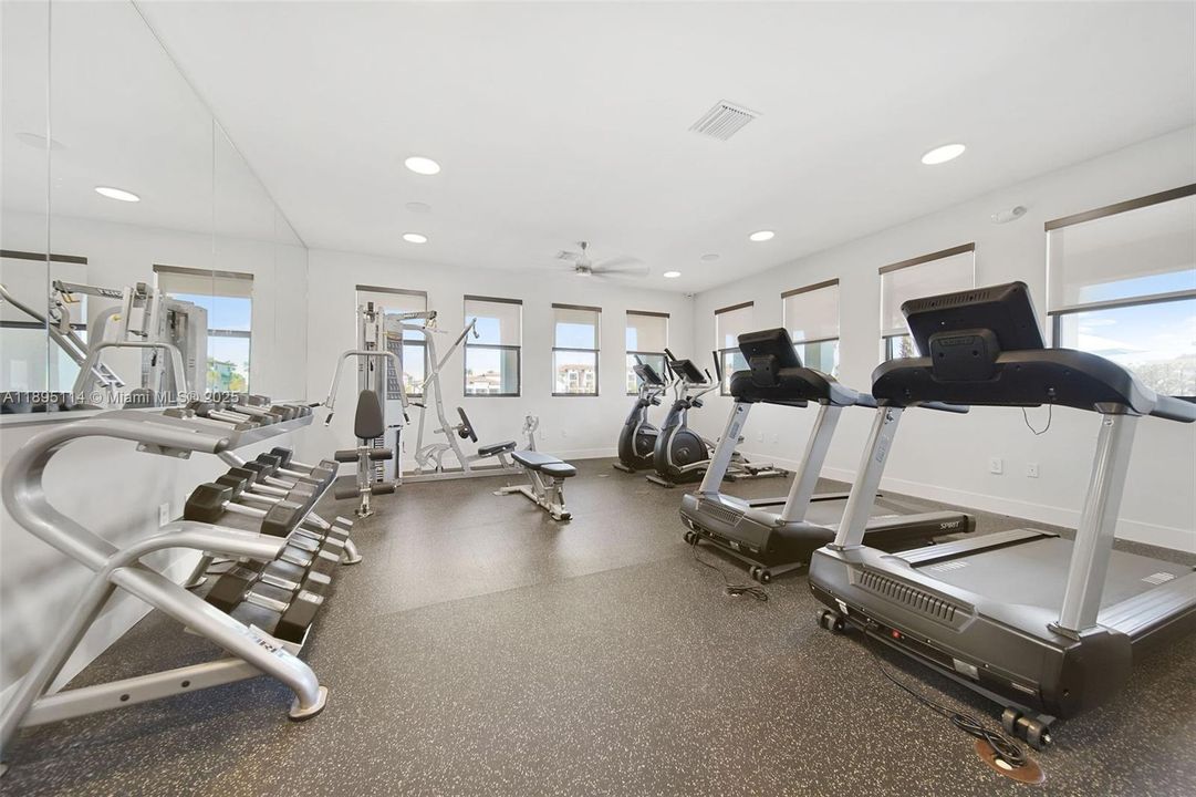 待售: $575,000 (3 贝兹, 2 浴室, 1595 平方英尺)