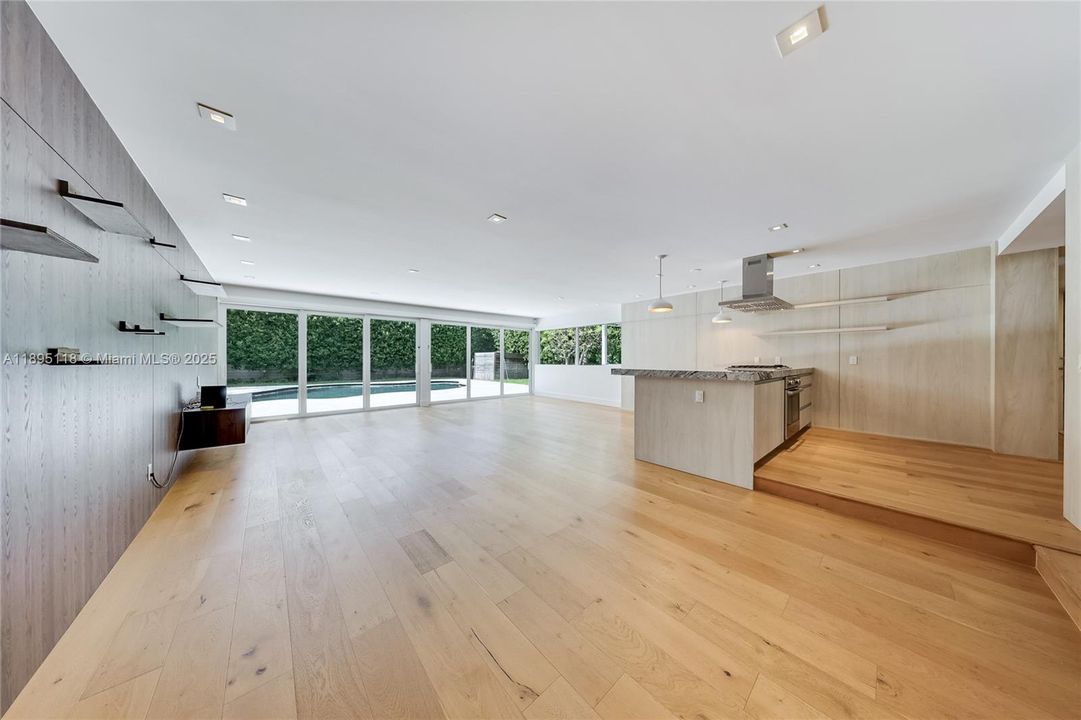 For Sale: $3,890,000 (4 beds, 3 baths, 3833 Square Feet)