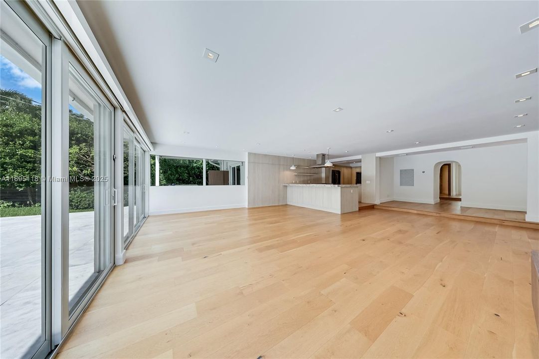 For Sale: $3,890,000 (4 beds, 3 baths, 3833 Square Feet)