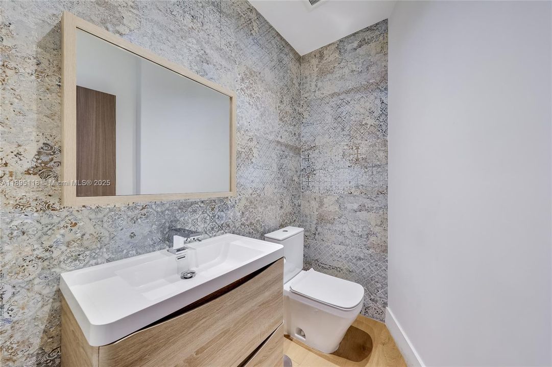 For Sale: $3,890,000 (4 beds, 3 baths, 3833 Square Feet)