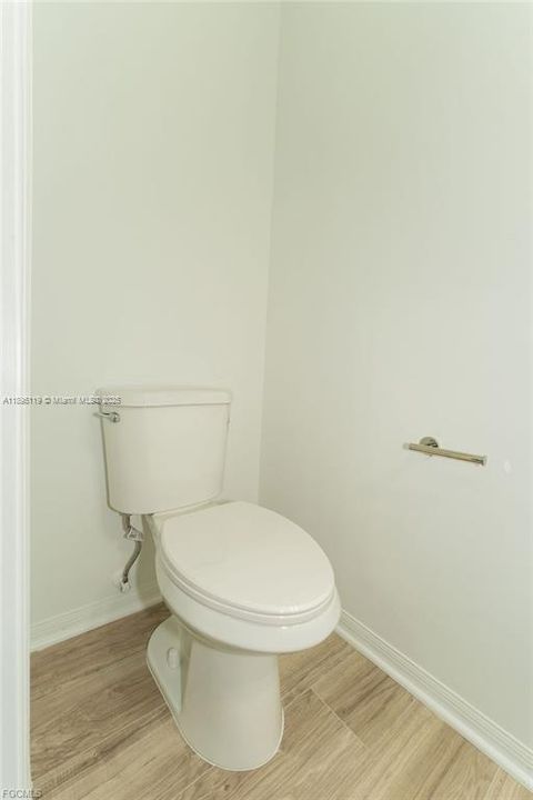 Под контрактом: $262,500 (3 спален, 2 ванн, 0 Квадратных фут)