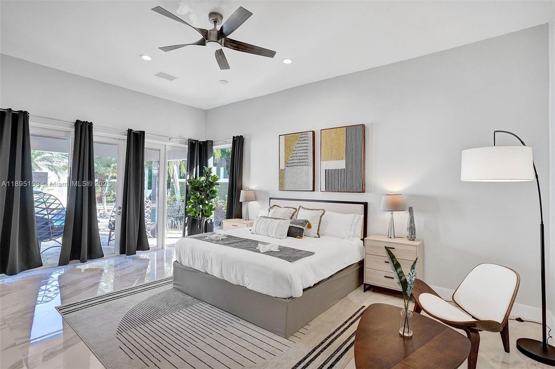 For Sale: $2,480,000 (6 beds, 5 baths, 4133 Square Feet)