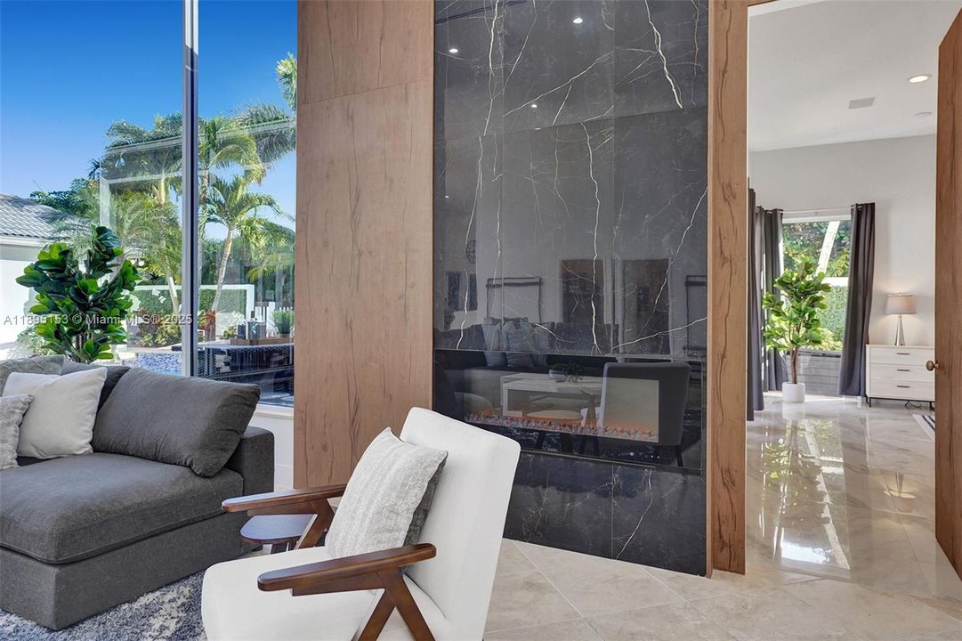 For Sale: $2,480,000 (6 beds, 5 baths, 4133 Square Feet)