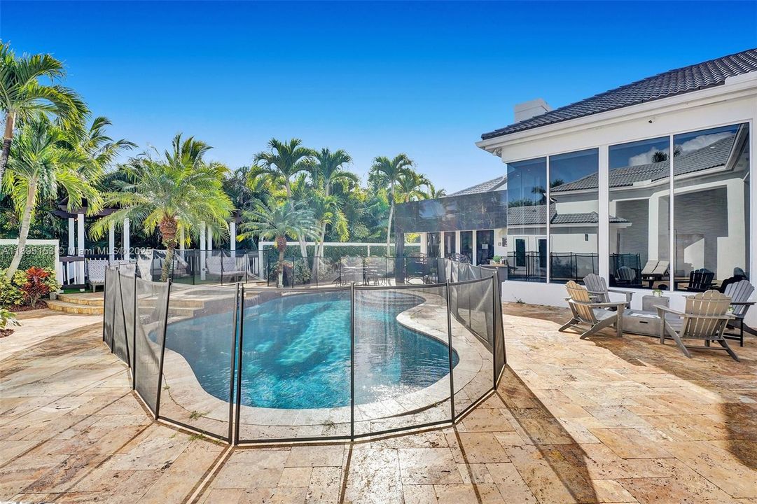 For Sale: $2,480,000 (6 beds, 5 baths, 4133 Square Feet)