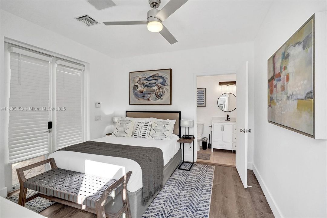 For Sale: $2,480,000 (6 beds, 5 baths, 4133 Square Feet)