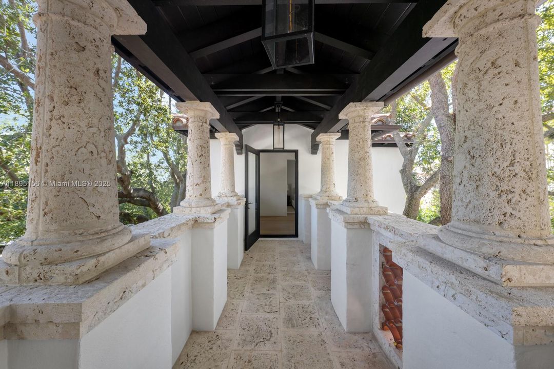 For Sale: $32,500,000 (7 beds, 7 baths, 6023 Square Feet)