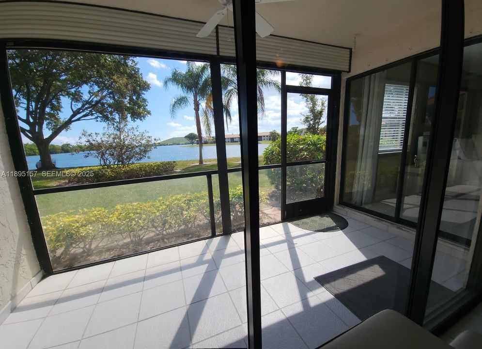 待售: $279,900 (2 贝兹, 2 浴室, 1150 平方英尺)