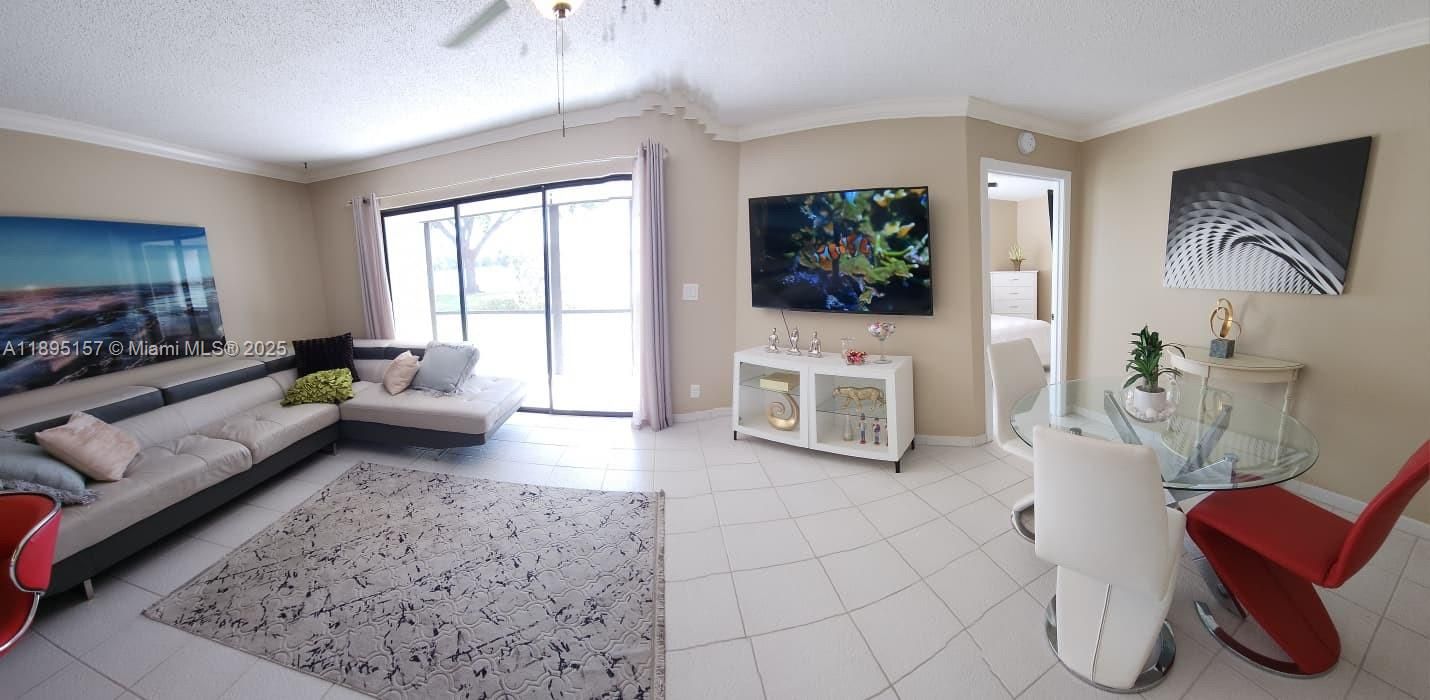 待售: $279,900 (2 贝兹, 2 浴室, 1150 平方英尺)