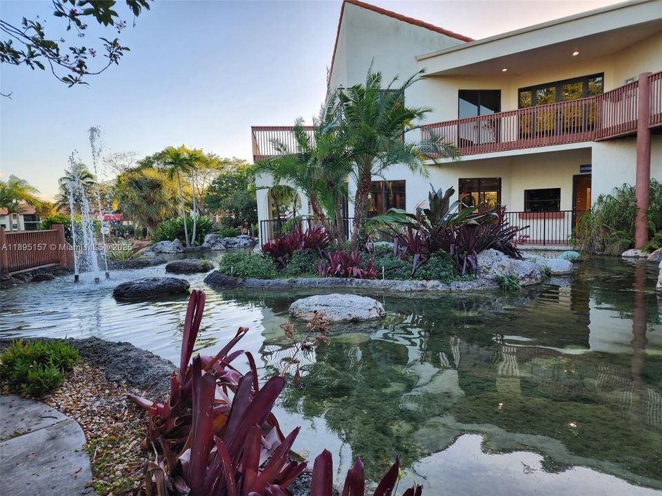 待售: $279,900 (2 贝兹, 2 浴室, 1150 平方英尺)