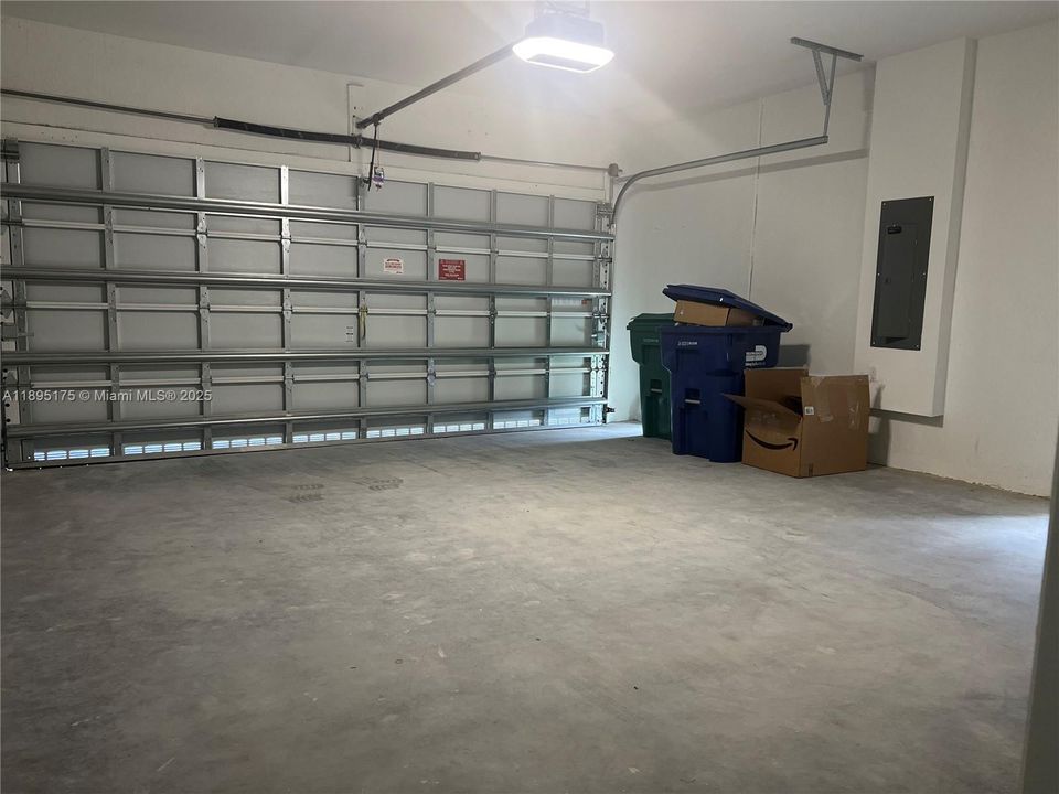 For Rent: $4,700 (5 beds, 4 baths, 0 Square Feet)