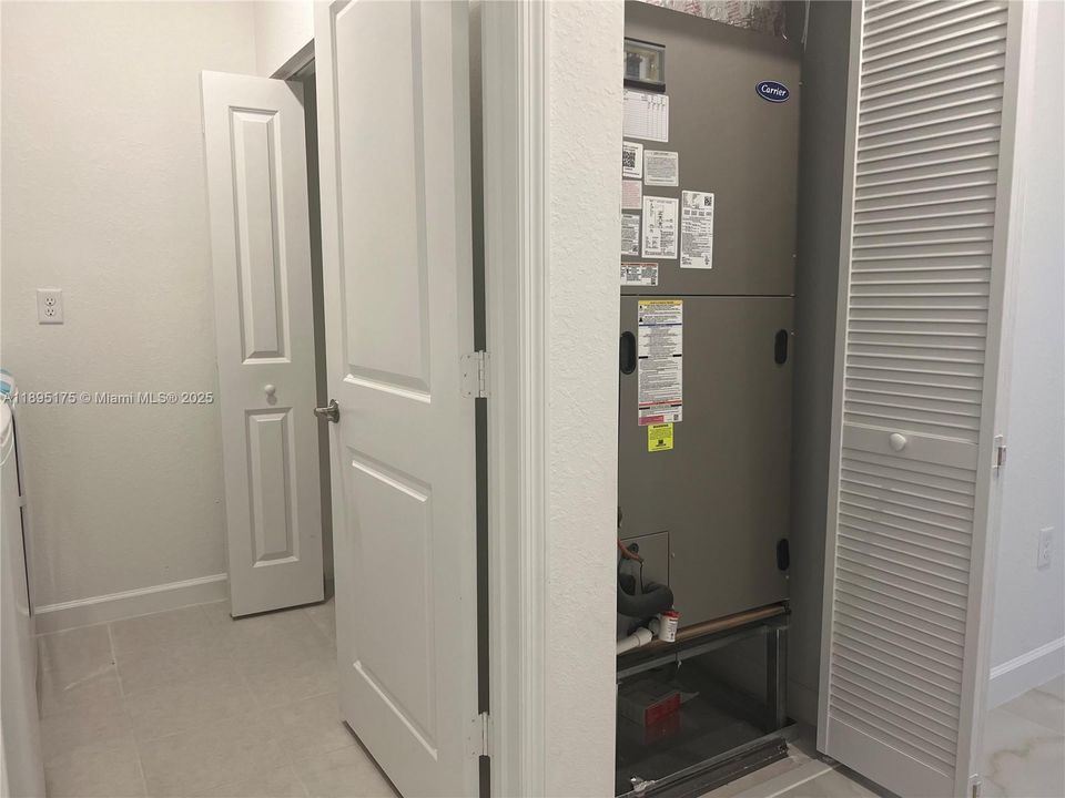 For Rent: $4,700 (5 beds, 4 baths, 0 Square Feet)