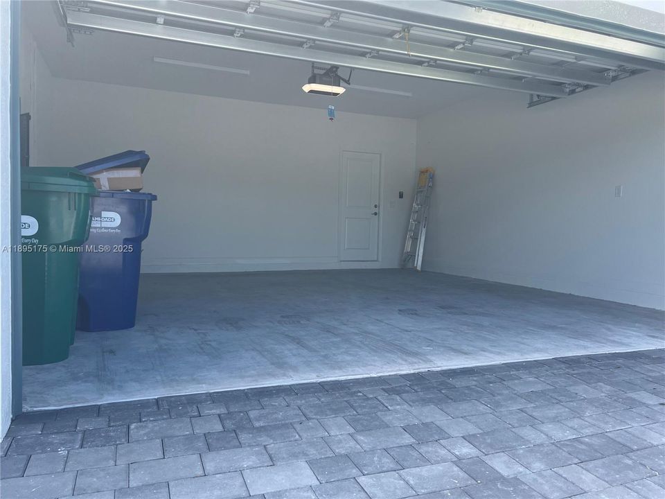 For Rent: $4,700 (5 beds, 4 baths, 0 Square Feet)