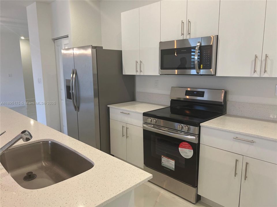 For Rent: $4,700 (5 beds, 4 baths, 0 Square Feet)