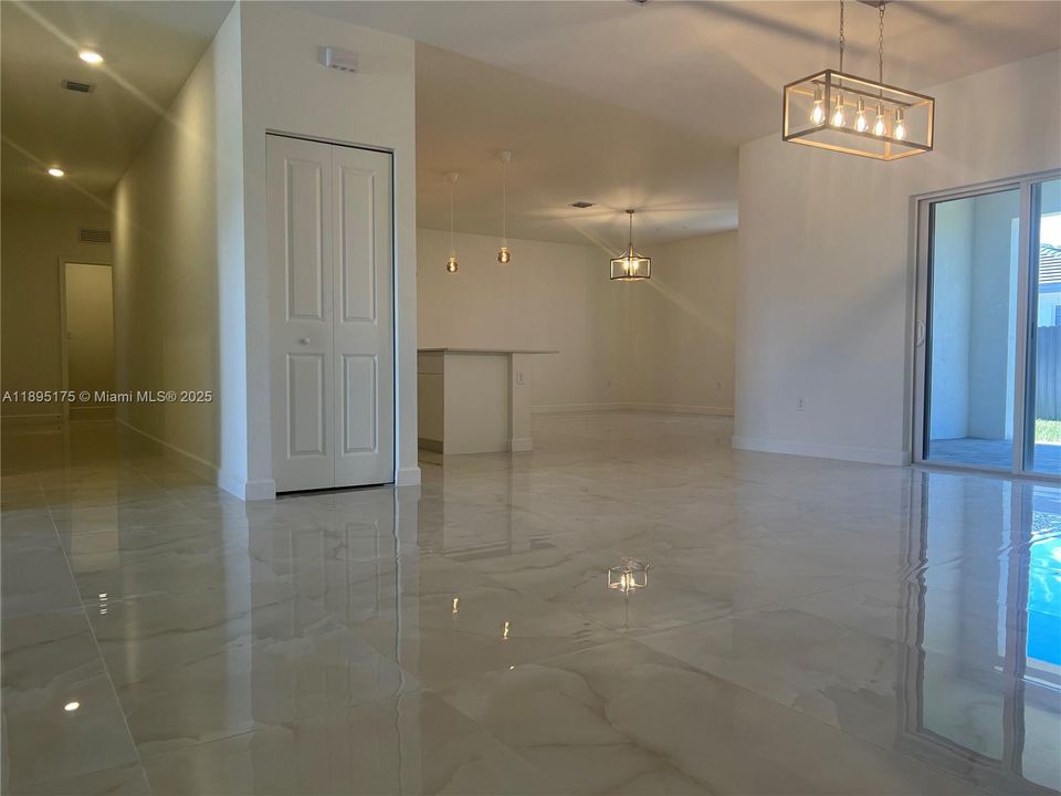 For Rent: $4,700 (5 beds, 4 baths, 0 Square Feet)