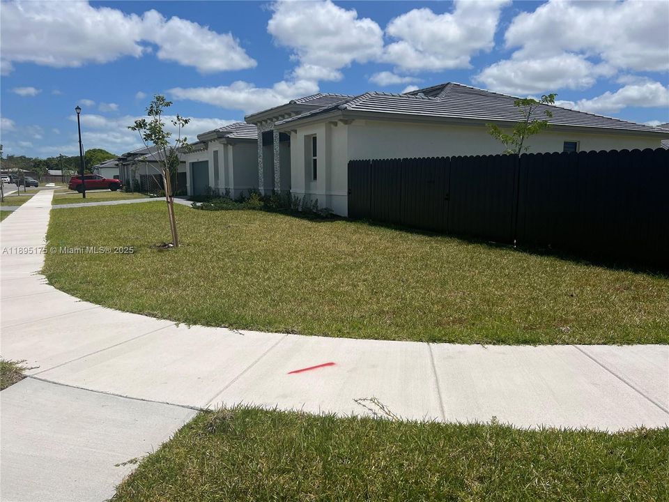 For Rent: $4,700 (5 beds, 4 baths, 0 Square Feet)