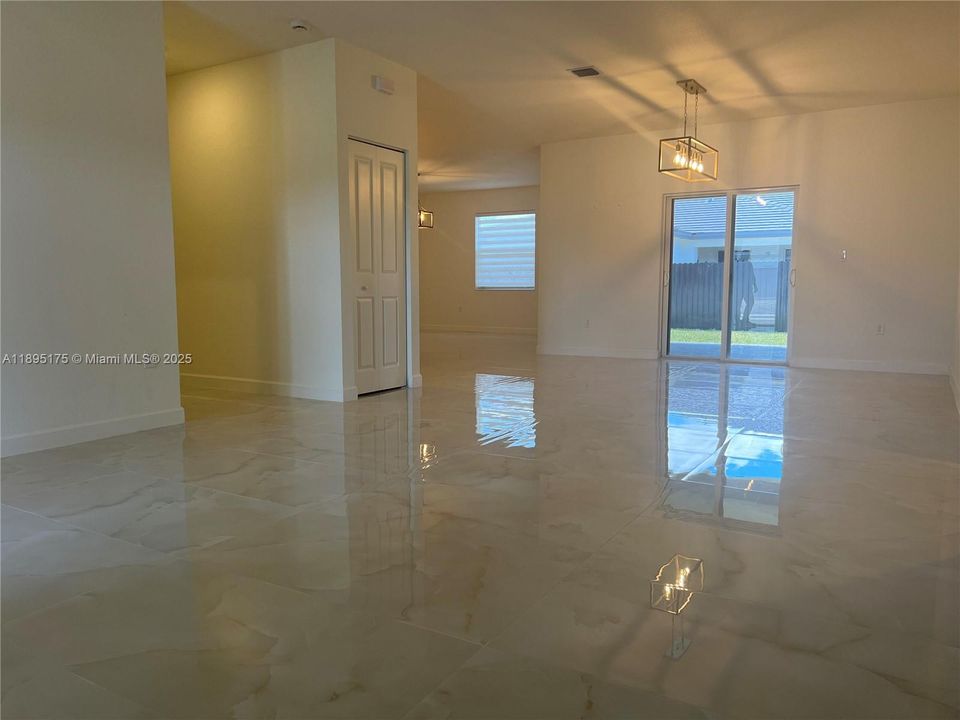 For Rent: $4,700 (5 beds, 4 baths, 0 Square Feet)