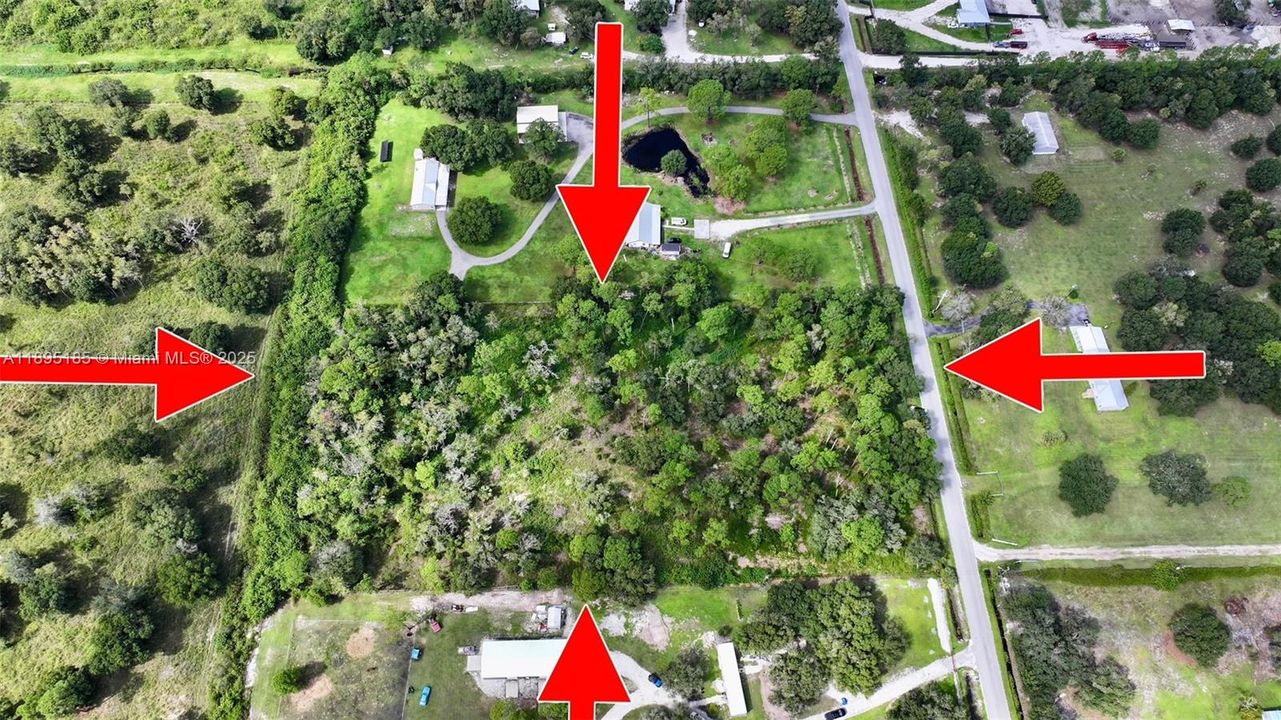 En Venta: $250,000 (4.52 acres)