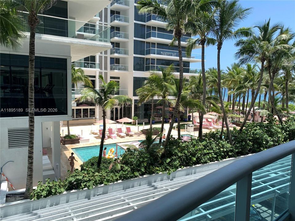 For Sale: $2,150,000 (2 beds, 2 baths, 1614 Square Feet)