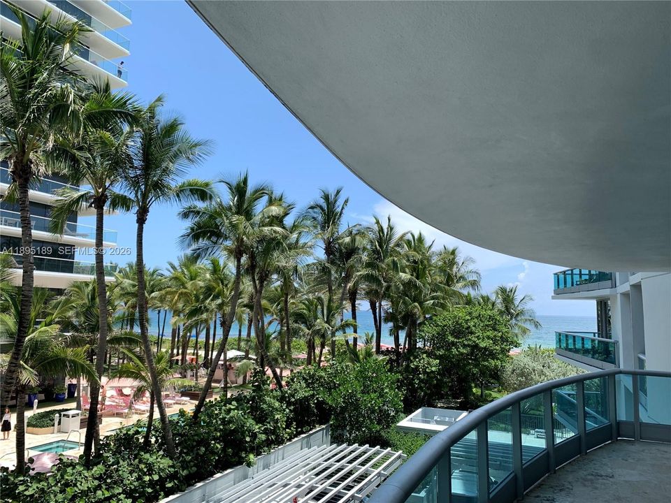 For Sale: $2,150,000 (2 beds, 2 baths, 1614 Square Feet)